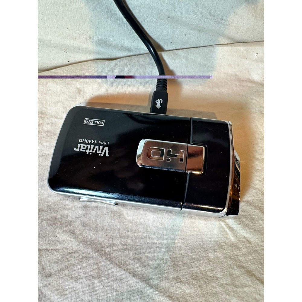 Vivitar DVR 1440HD HD Handheld Camcorder Black/Silver w Case Charger & Cable